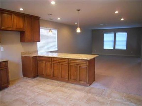 4th image of 2120 Tammi Ct