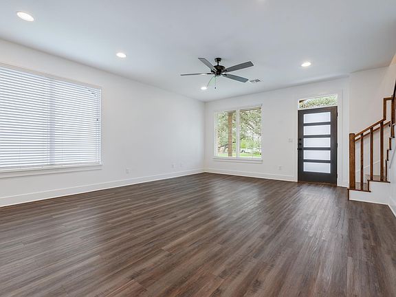 5th image of 1211 Foster Ave E