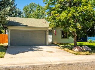286 Lupine Dr, New Castle, CO 81647