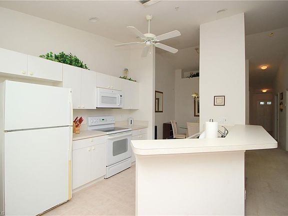 3rd image of 2905 Cypress Trace Cir APT 202