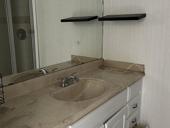 3rd image of 5344 Bamboo Ct