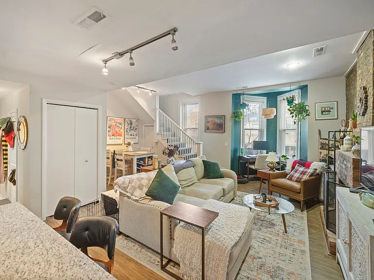 159 W Goethe St — Photo 25