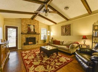 702 Parkway St, Georgetown, TX 78628