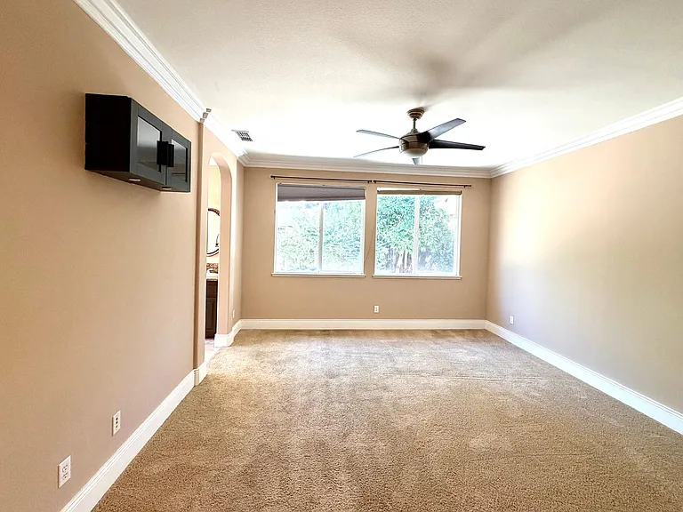 1150 Scheidegger Cir — Photo 12