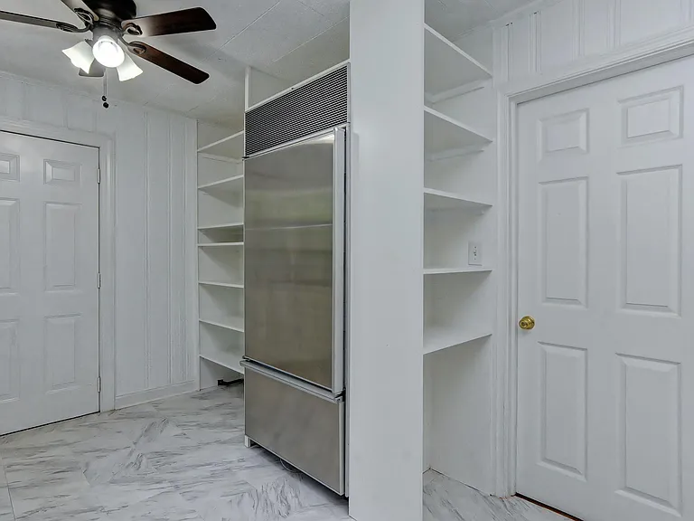 4329 Dinglewood Ave — Photo 32