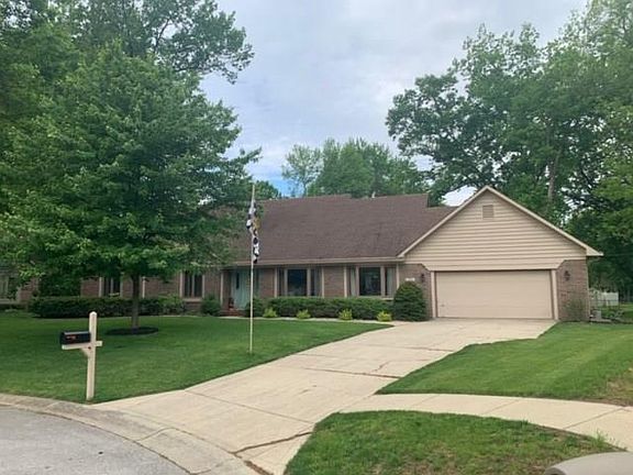 2nd image of 399 Nottinghill Ct