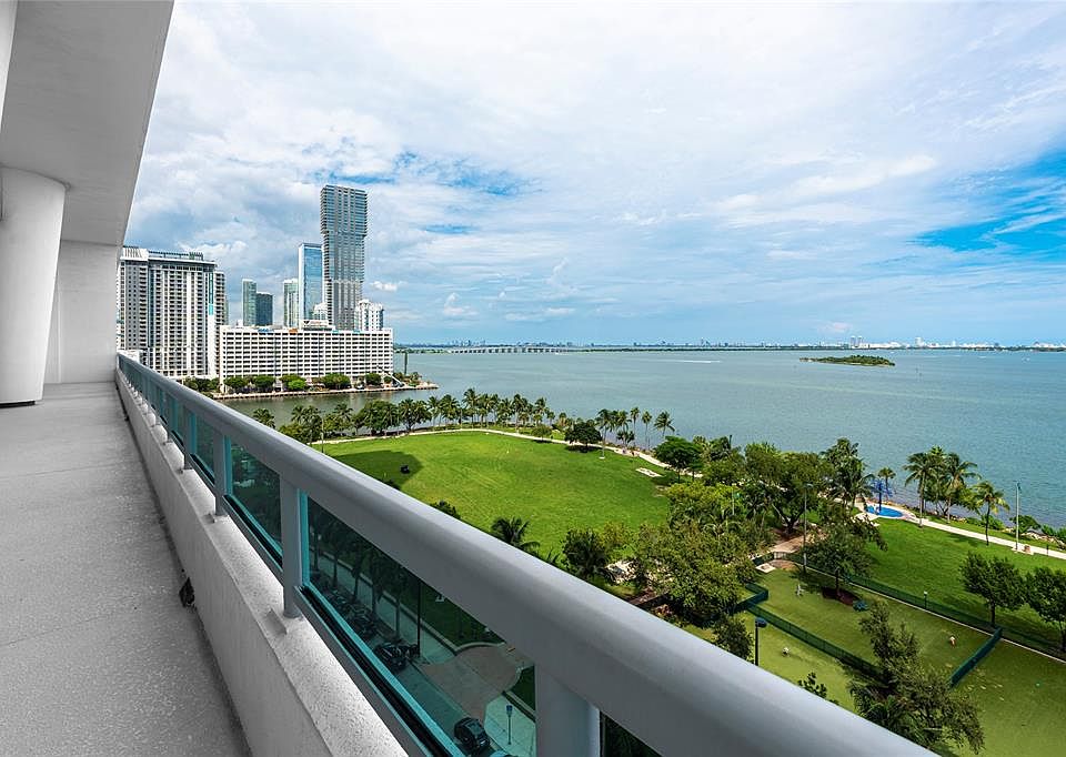1st image of 1800 N Bayshore Dr APT 2402