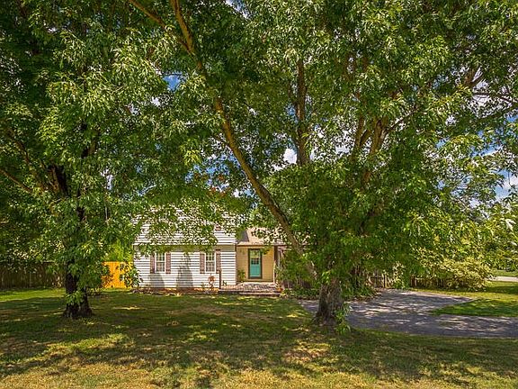 23 Random Terrace MLS-4