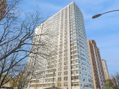 3900 N Lake Shore Dr APT 2C, Chicago, IL, 60613
