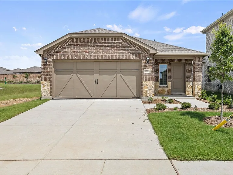 1322 Olivewood Pl — Photo 1