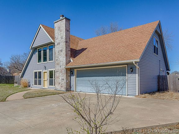 3rd image of 4218 W Toledo Ct