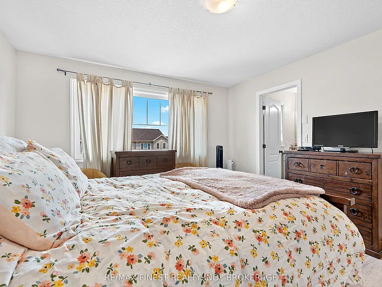 903 Blossom St — Photo 15
