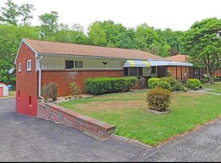 536 Sells Ln, Greensburg, PA 15601