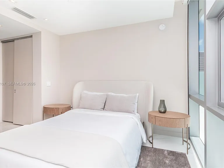 851 NE 1st Ave #Penthouse 4611-4611 — Photo 54