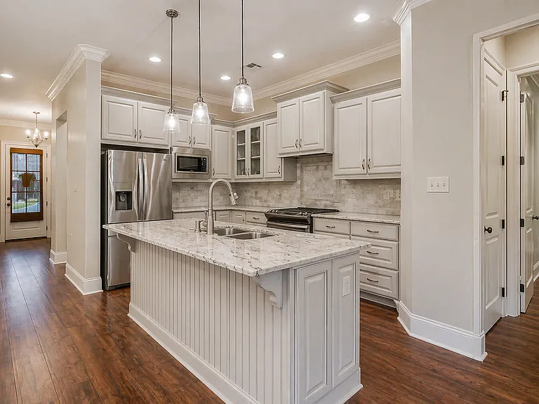 202 Grassland Ave — Photo 5