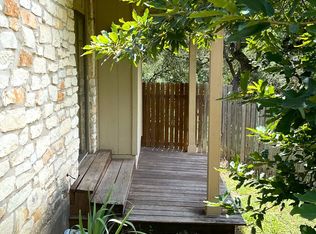 9903B Hundred Oaks Cir, Austin, TX 78750