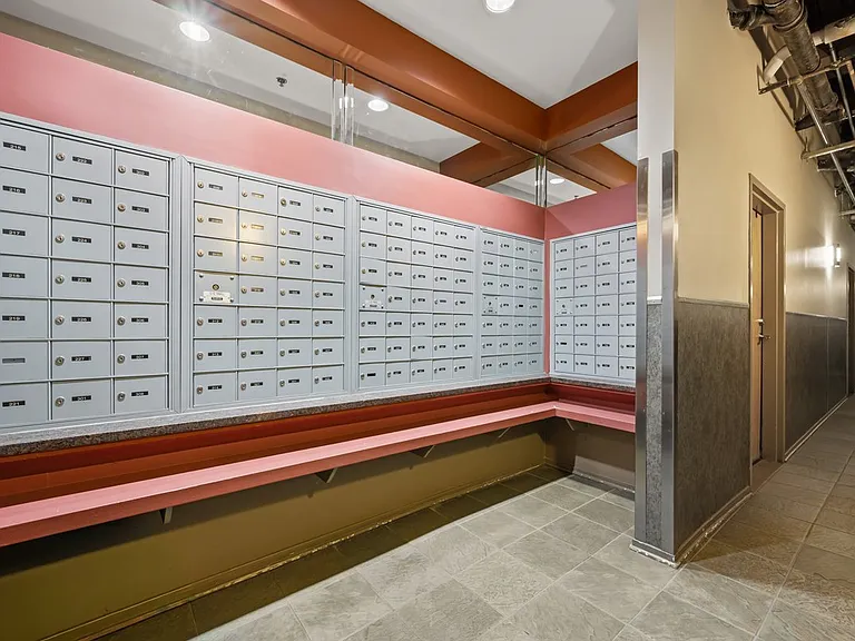1500 W Monroe St #409 — Photo 15