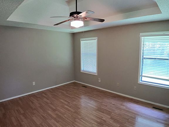 3rd image of 3578 S Meadowlark Ave