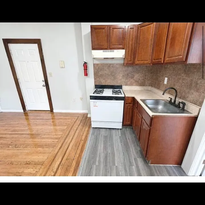 659 Sanford Ave #G