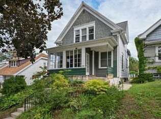 3248 S Delaware Ave, Milwaukee, WI 53207