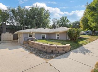2200 S Hawthorne Ave, Sioux Falls, SD 57105