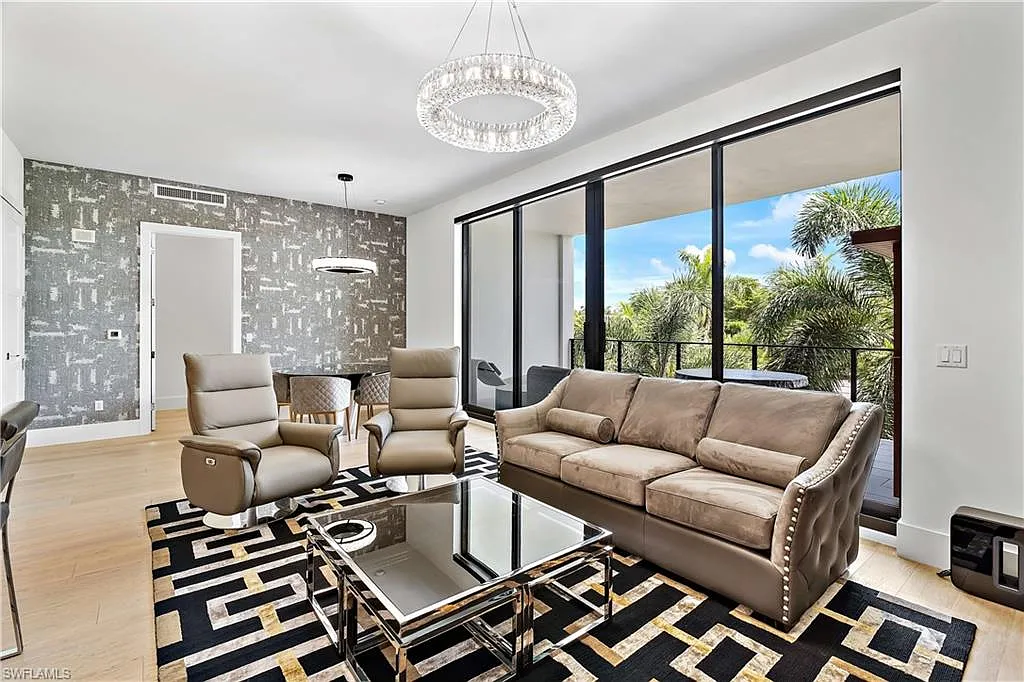 2 bed, 2.0 bath, 1482 sqft, $14,000 — Photo 4