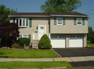 29 Monroe Ave, Carteret, NJ 07008
