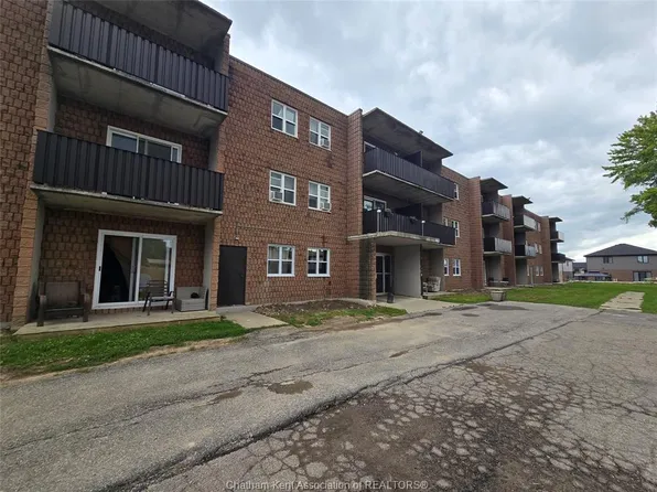 276 Merritt Ave #108, Chatham Kent, ON N7M 3G1