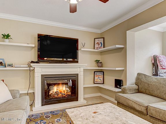 2nd image of 111 25TH Avenue S #M11