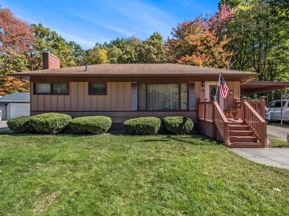 214 Nanita Dr, Montrose, MI 48457