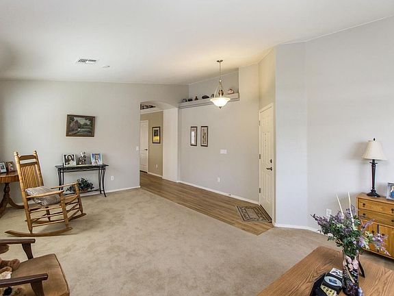 5th image of 1750 E Wildflower Ln