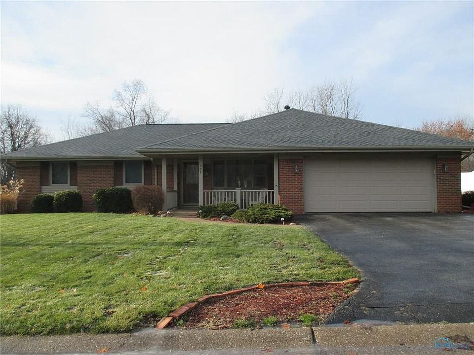 1st image of 327 Maumee Ln