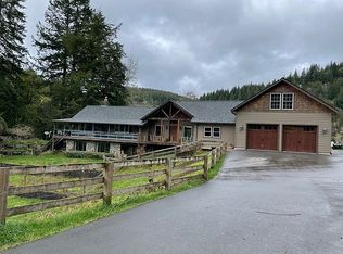 96572 Haynes Way Ln, North Bend, OR 97459