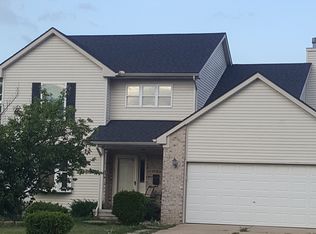 17153 Quarry St, Riverview, MI 48193