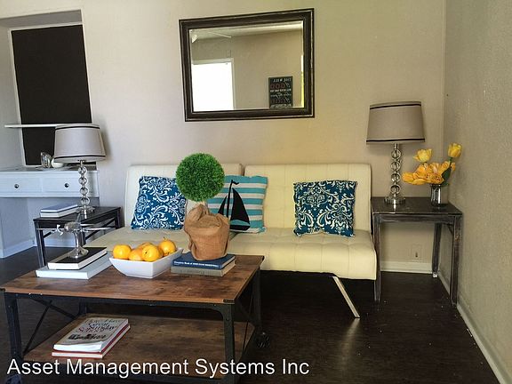 2nd image of 2417 Louise St APT 8