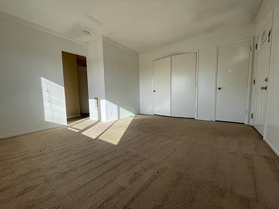 5th image of 86 E 39th Ave