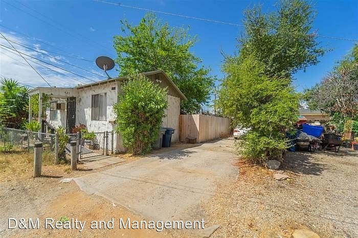 2nd image of 721 S Orange St