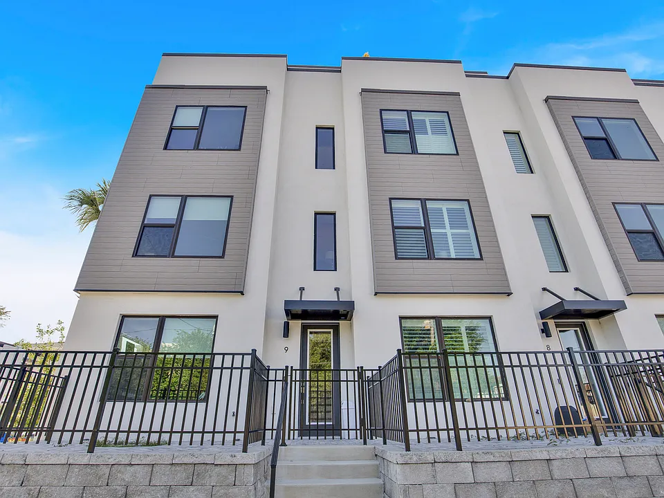 2506 W Cleveland St #9