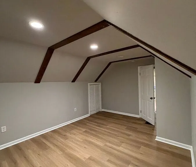 808 Templecliff Rd — Photo 11