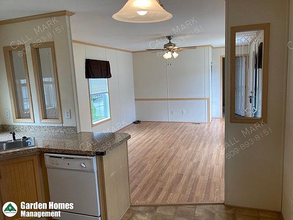 3rd image of 8 Starling Ln