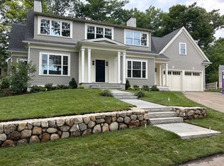 14 Oakencroft Rd, Wellesley, MA 02482