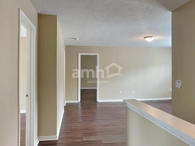 10640 Standish Pl — Photo 10