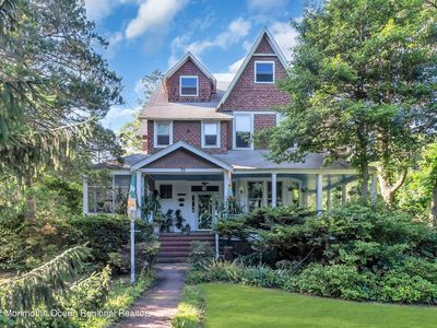39 Hollywood Avenue, West Long Branch, NJ, 07764