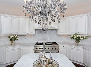 3000 Duffy Ln, Riverwoods, IL