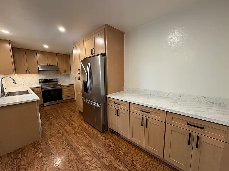 1874 Bandoni Ave — Photo 8