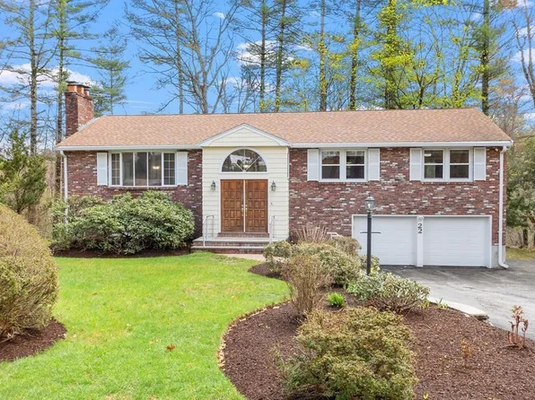 22 Gould Rd, Bedford, MA 01730