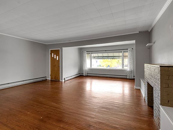 4th image of 321 N Park Ave