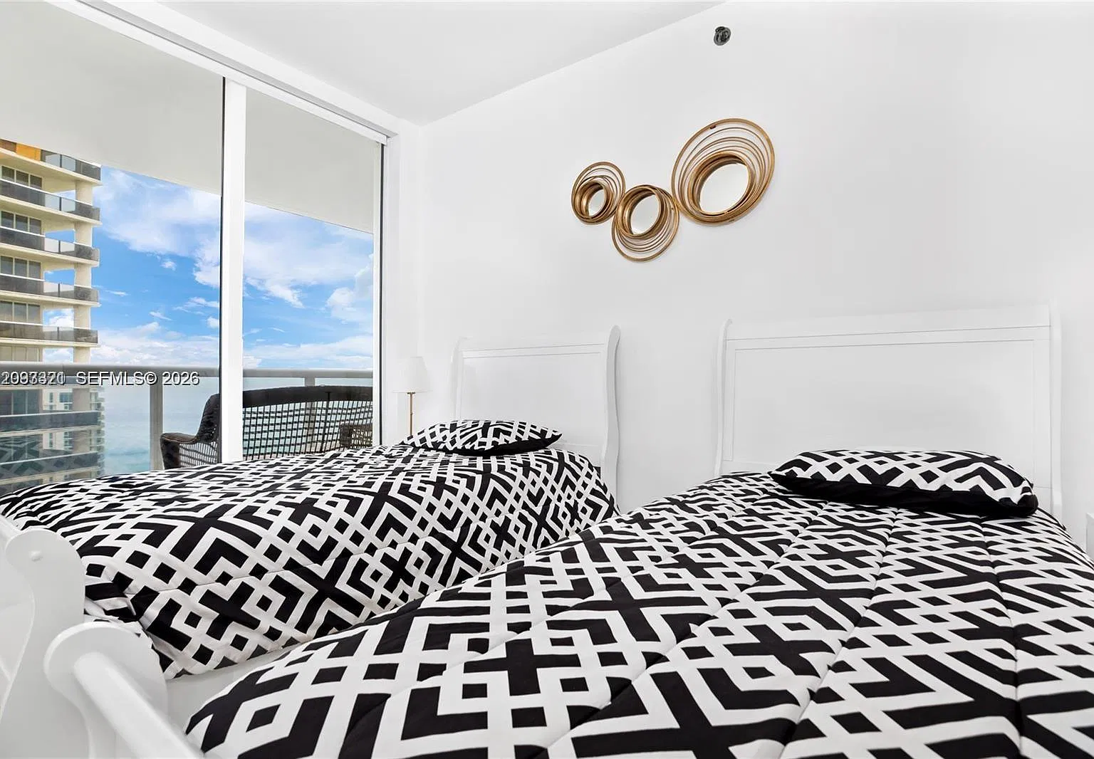 Beach Club Two Condo — Photo 4