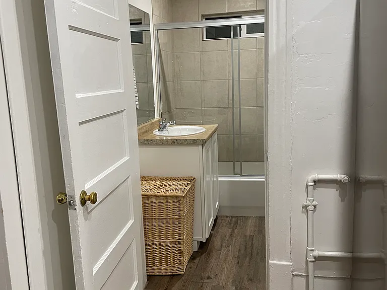 182 N N St #2 — Photo 9