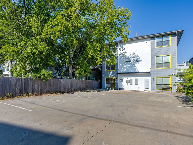 3211 Forest Park Blvd — Photo 35